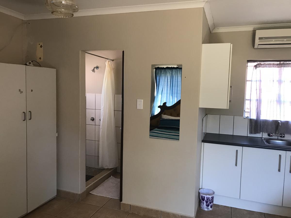 African Sky Guesthouse Windhoek Exterior photo